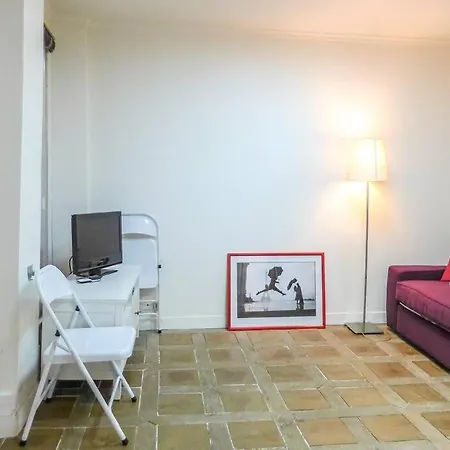 Petits Carreaux Studio And Terrace In Montorgueil *